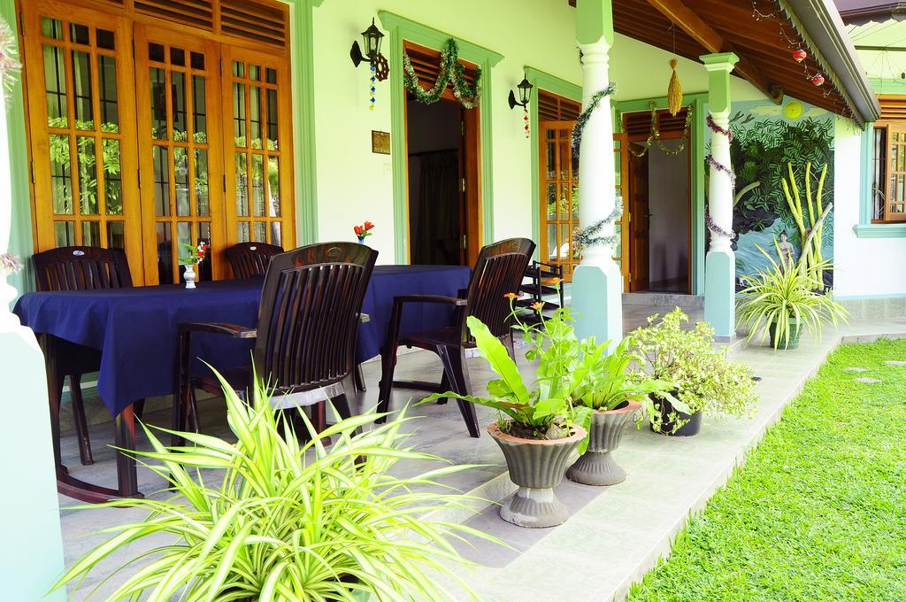 Lumbini Villa Bentota Room photo