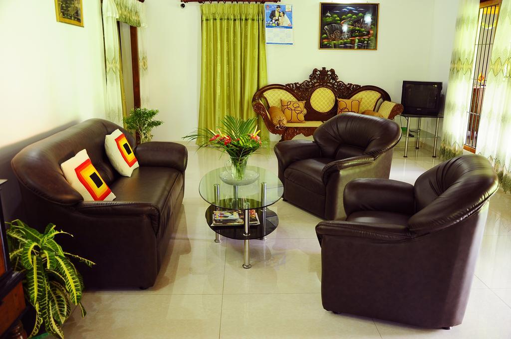 Lumbini Villa Bentota Room photo